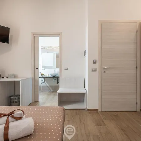 Monica - Gæstehus Iglesias